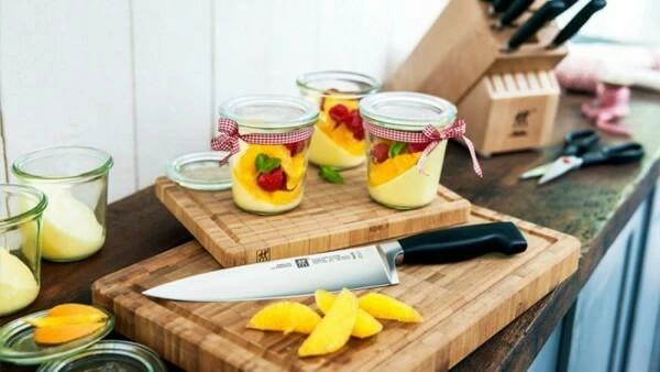 Zwilling Henckels Zwilling Steakmesser-Set Vier Sterne, 4-teilig – Bild 2